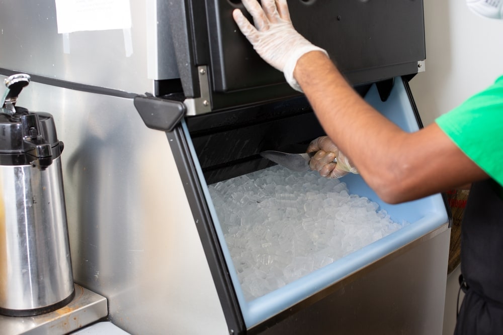 Commercial ice machine min